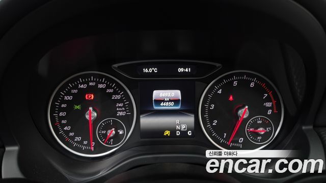 Mercedes-Benz A-Class A200