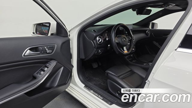 Mercedes-Benz A-Class A200
