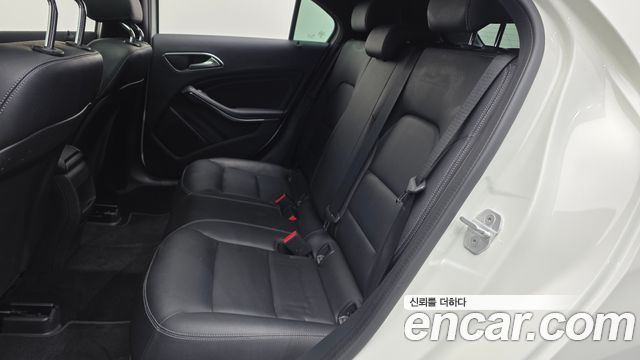 Mercedes-Benz A-Class A200
