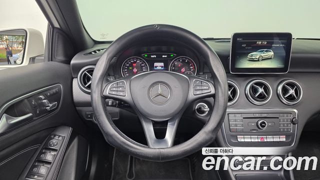 Mercedes-Benz A-Class A200