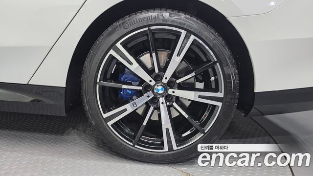 BMW 5-Series 530i xDrive M Sport