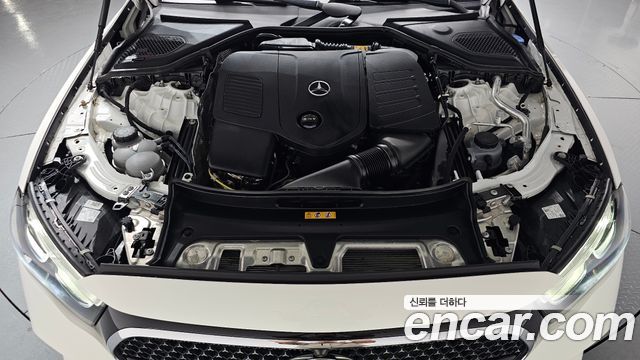Mercedes-Benz E-Class E200 Avantgarde