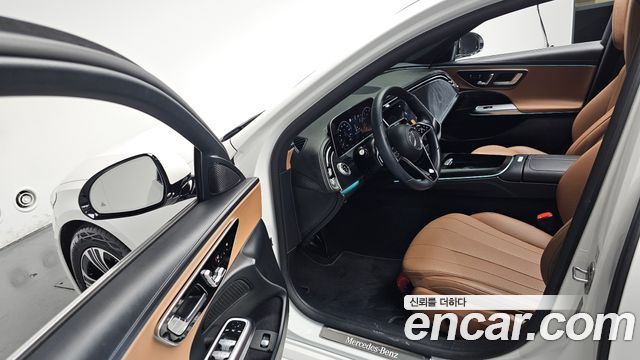 Mercedes-Benz E-Class E200 Avantgarde