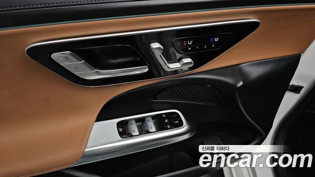 Mercedes-Benz E-Class E200 Avantgarde