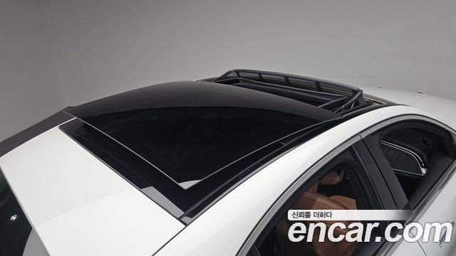 Mercedes-Benz E-Class E200 Avantgarde