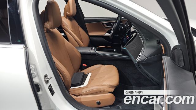 Mercedes-Benz E-Class E200 Avantgarde