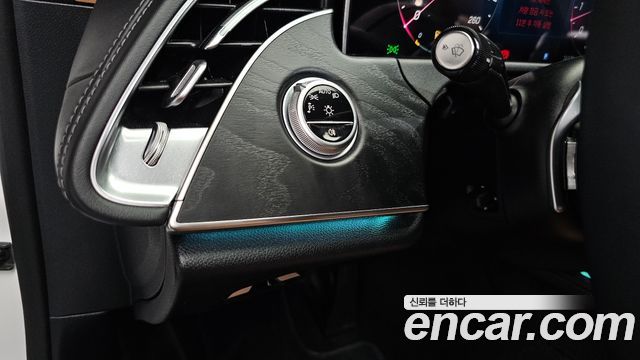 Mercedes-Benz E-Class E200 Avantgarde