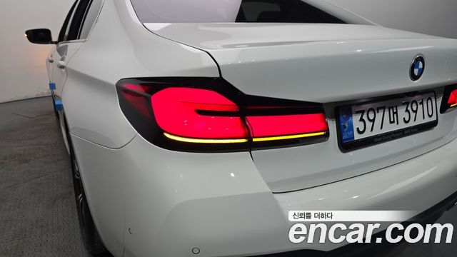 BMW 5-Series 530i M Sport Package