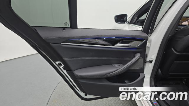 BMW 5-Series 530i M Sport Package