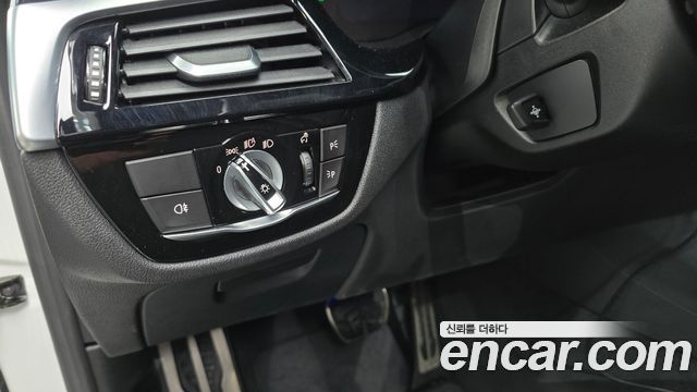 BMW 5-Series 530i M Sport Package