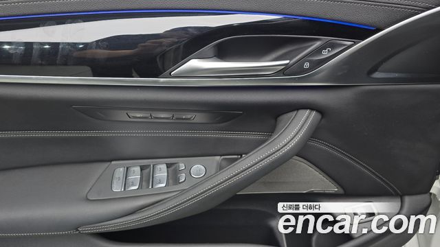 BMW 5-Series 530i M Sport Package