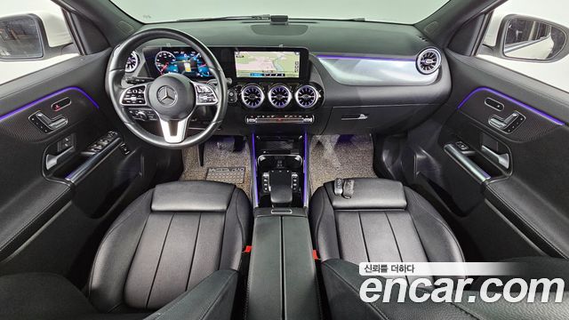 Mercedes-Benz GLA-Class GLA220