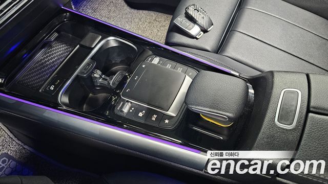 Mercedes-Benz GLA-Class GLA220