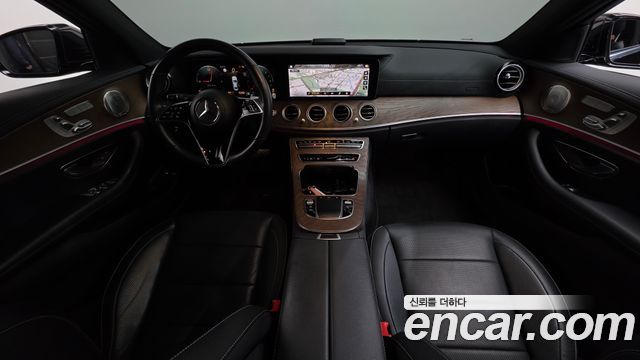Mercedes-Benz E-Class E300e 4MATIC Exclusive