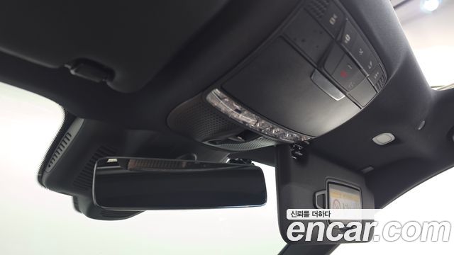 Mercedes-Benz E-Class E300e 4MATIC Exclusive