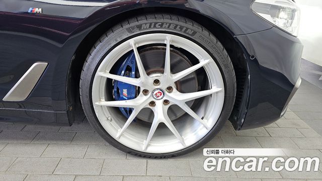 BMW 5-Series M550d xDrive