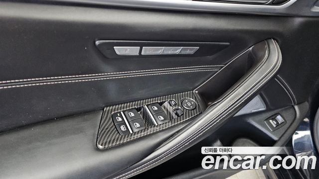 BMW 5-Series M550d xDrive