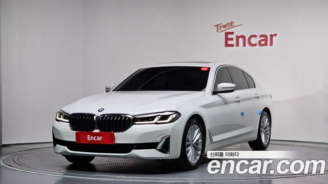 BMW 5-Series 520i Luxury