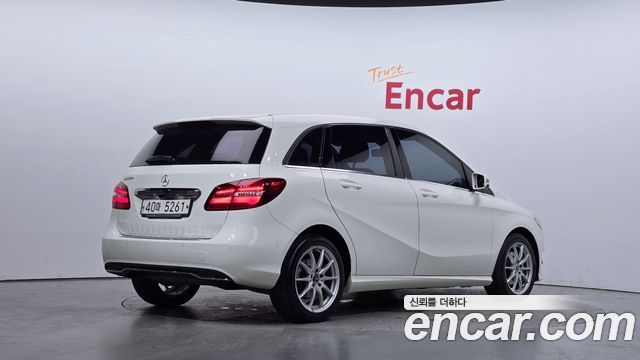 Mercedes-Benz B-Class B200 d