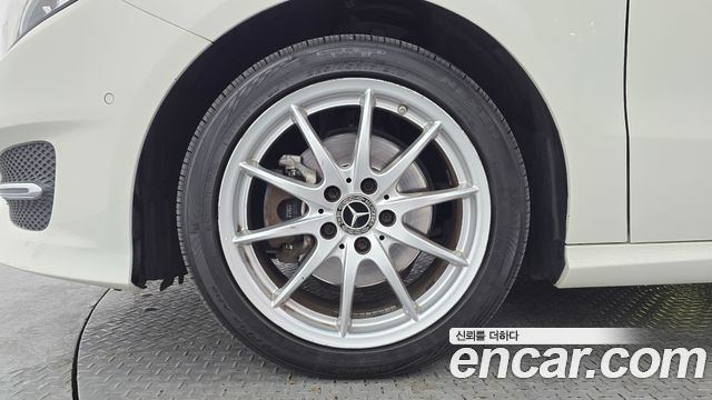 Mercedes-Benz B-Class B200 d
