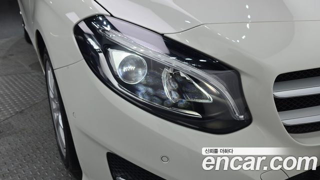 Mercedes-Benz B-Class B200 d
