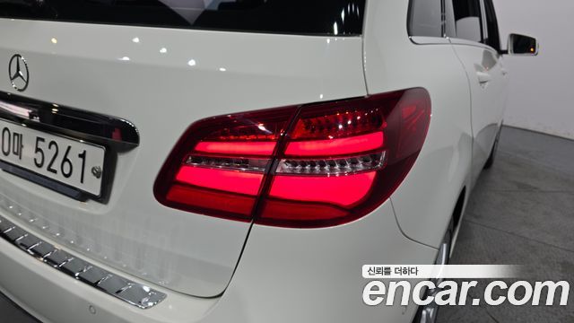 Mercedes-Benz B-Class B200 d