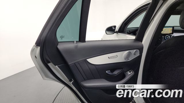 Mercedes-Benz GLC-Class GLC350e 4MATIC AMG Line