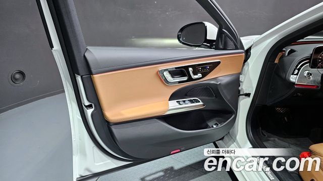 Mercedes-Benz E-Class E200 Avantgarde