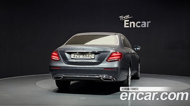 Mercedes-Benz E-Class E220d 4MATIC Exclusive