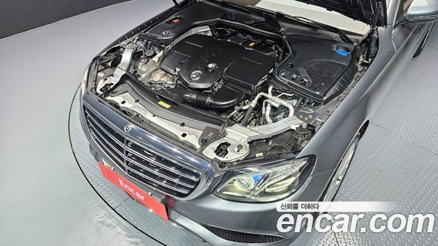 Mercedes-Benz E-Class E220d 4MATIC Exclusive