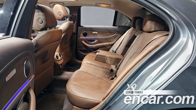 Mercedes-Benz E-Class E220d 4MATIC Exclusive