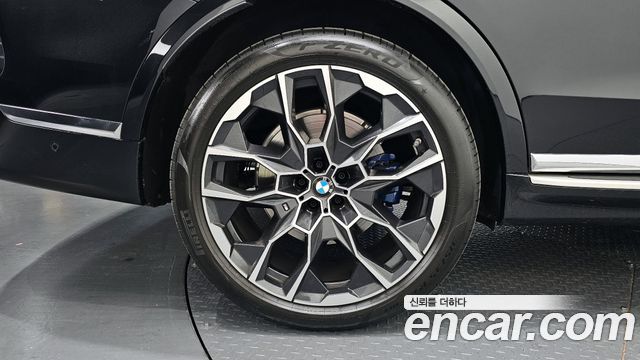 BMW X7 xDrive 40i M Sport 7STR