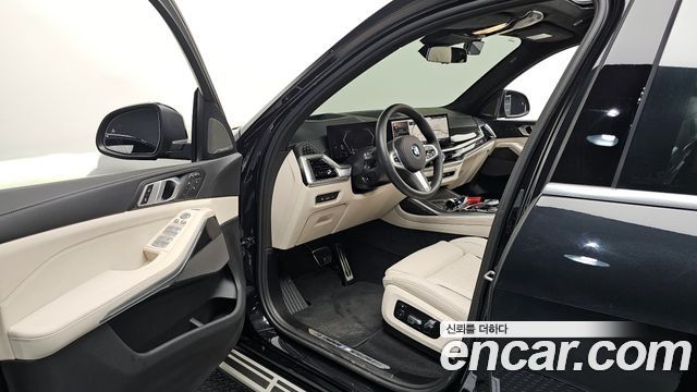 BMW X7 xDrive 40i M Sport 7STR