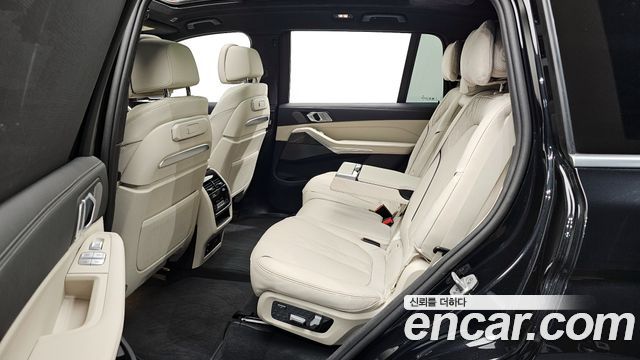 BMW X7 xDrive 40i M Sport 7STR