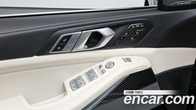 BMW X7 xDrive 40i M Sport 7STR