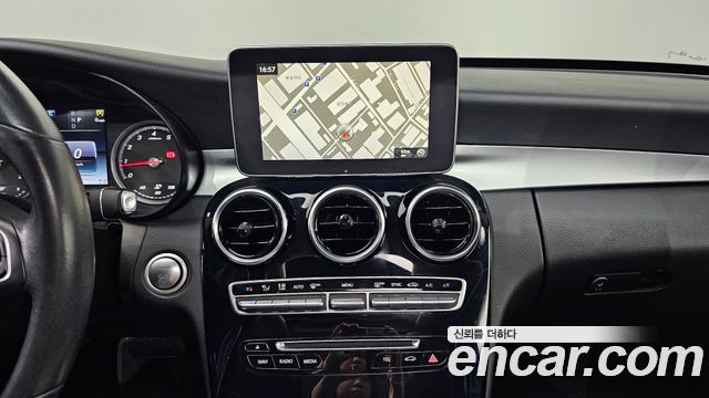Mercedes-Benz C-Class C200