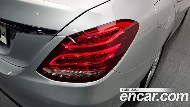 Mercedes-Benz C-Class C200