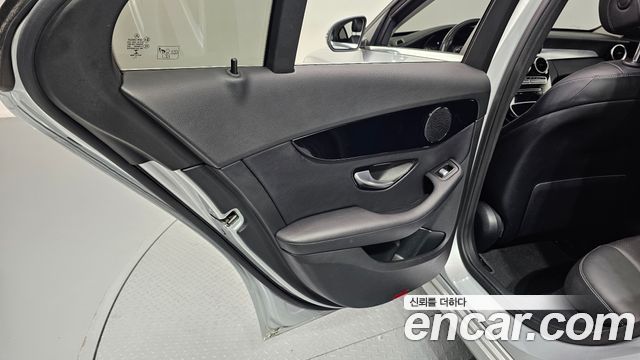 Mercedes-Benz C-Class C200