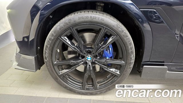 BMW X6 M50i