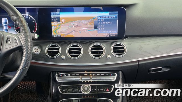 Mercedes-Benz E-Class E300 4MATIC Avnatgarde