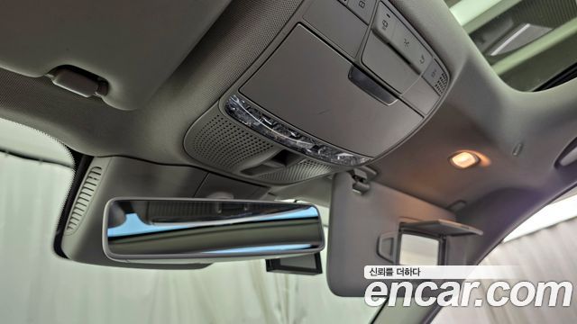 Mercedes-Benz E-Class E300 4MATIC Avnatgarde