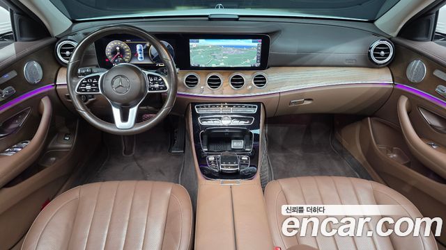 Mercedes-Benz E-Class E300 4MATIC Exclusive