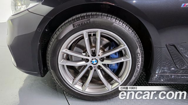 BMW 5-Series 530i xDrive M Sport Package Plus