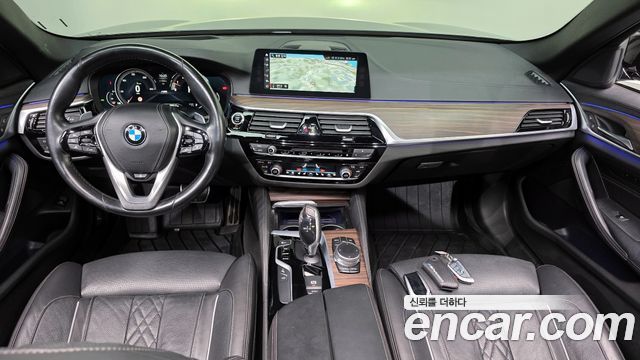 BMW 5-Series 530i xDrive M Sport Package Plus