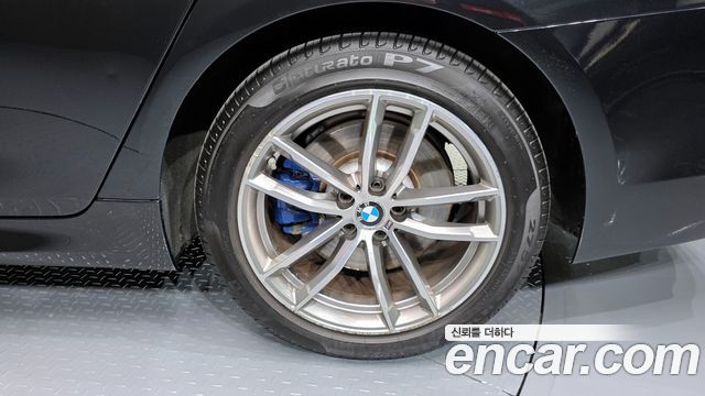 BMW 5-Series 530i xDrive M Sport Package Plus