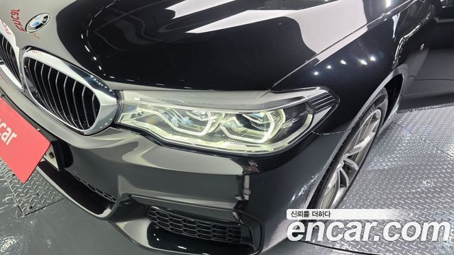 BMW 5-Series 530i xDrive M Sport Package Plus