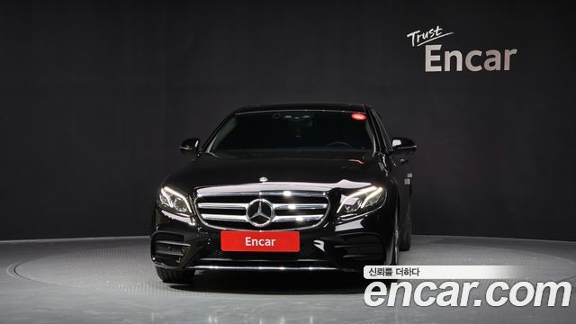 Mercedes-Benz E-Class E300 4MATIC AMG Line