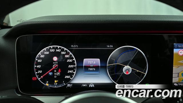 Mercedes-Benz E-Class E300 4MATIC AMG Line