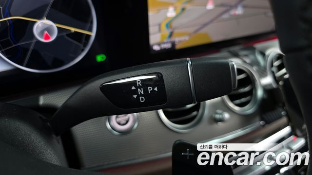 Mercedes-Benz E-Class E300 4MATIC AMG Line