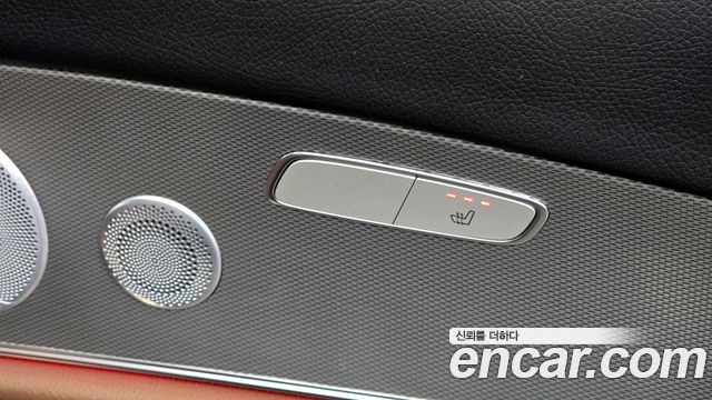 Mercedes-Benz E-Class E300 4MATIC AMG Line